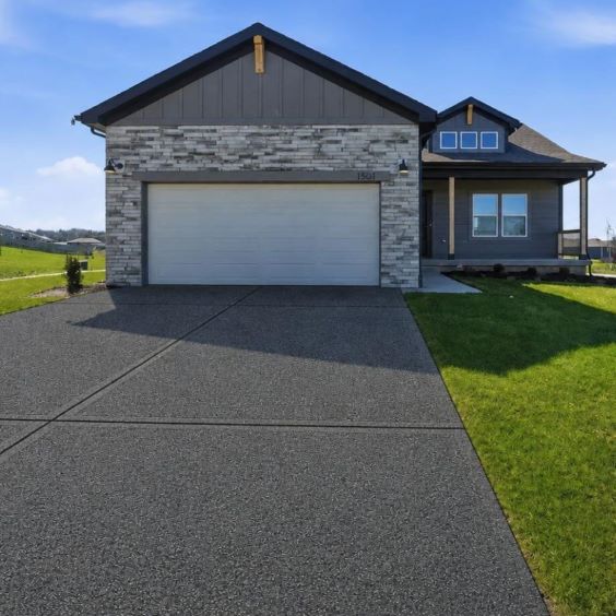 Resist Driveways | 515 DCS