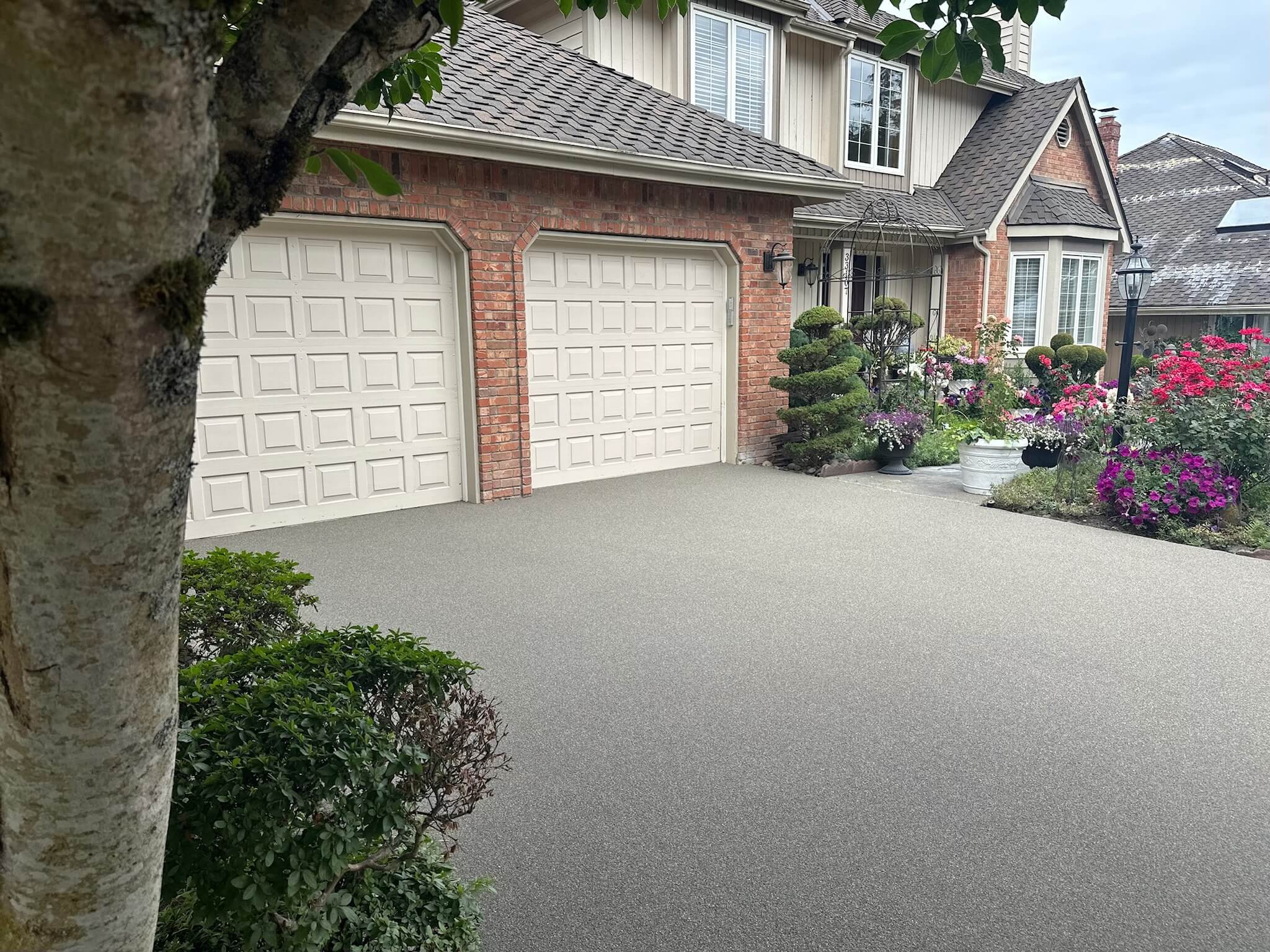 Resist Driveway 2 Type 1L concrete resurfacing | 515 DCS